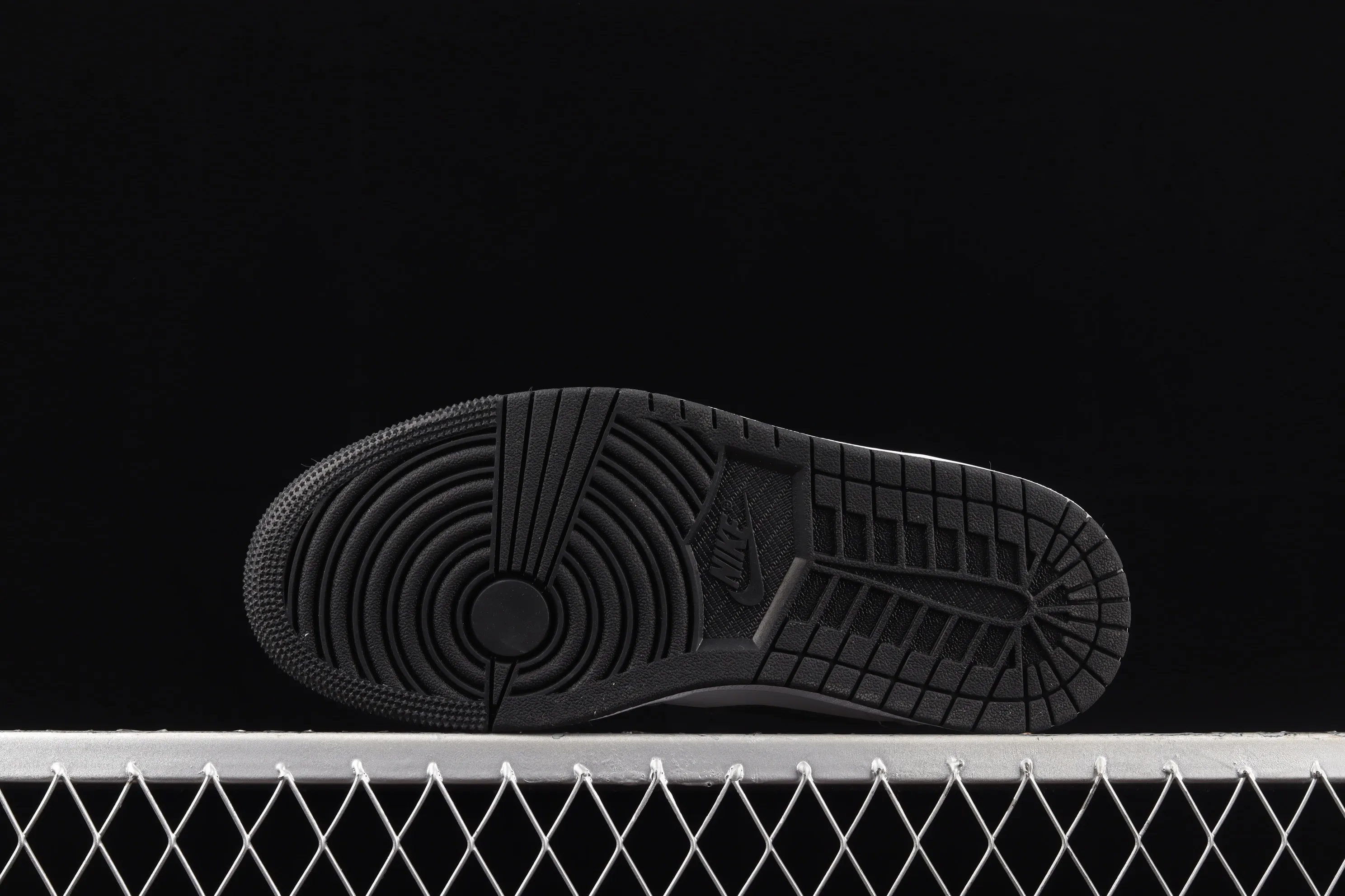 All Categories Air Jordan Jordan Series Basketball Shoes Air Jordan 1 Mid Air Jordan 1 Mid AJ1 Joe 1 New Ash Mid-top Cultural Basketball Shoes BQ6472-015